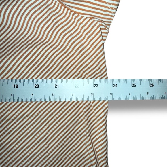 NWT LANE BRYANT Modern Short Sleeve V-Neck Stripe Tee Size - Beige/Tan 18/20 - Picture 16 of 16